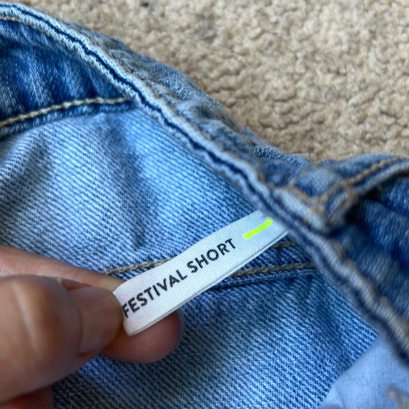 Garage Festival Jean Short - Picture 6 of 12